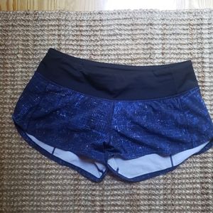 Lululemon shorts blue and black size 6